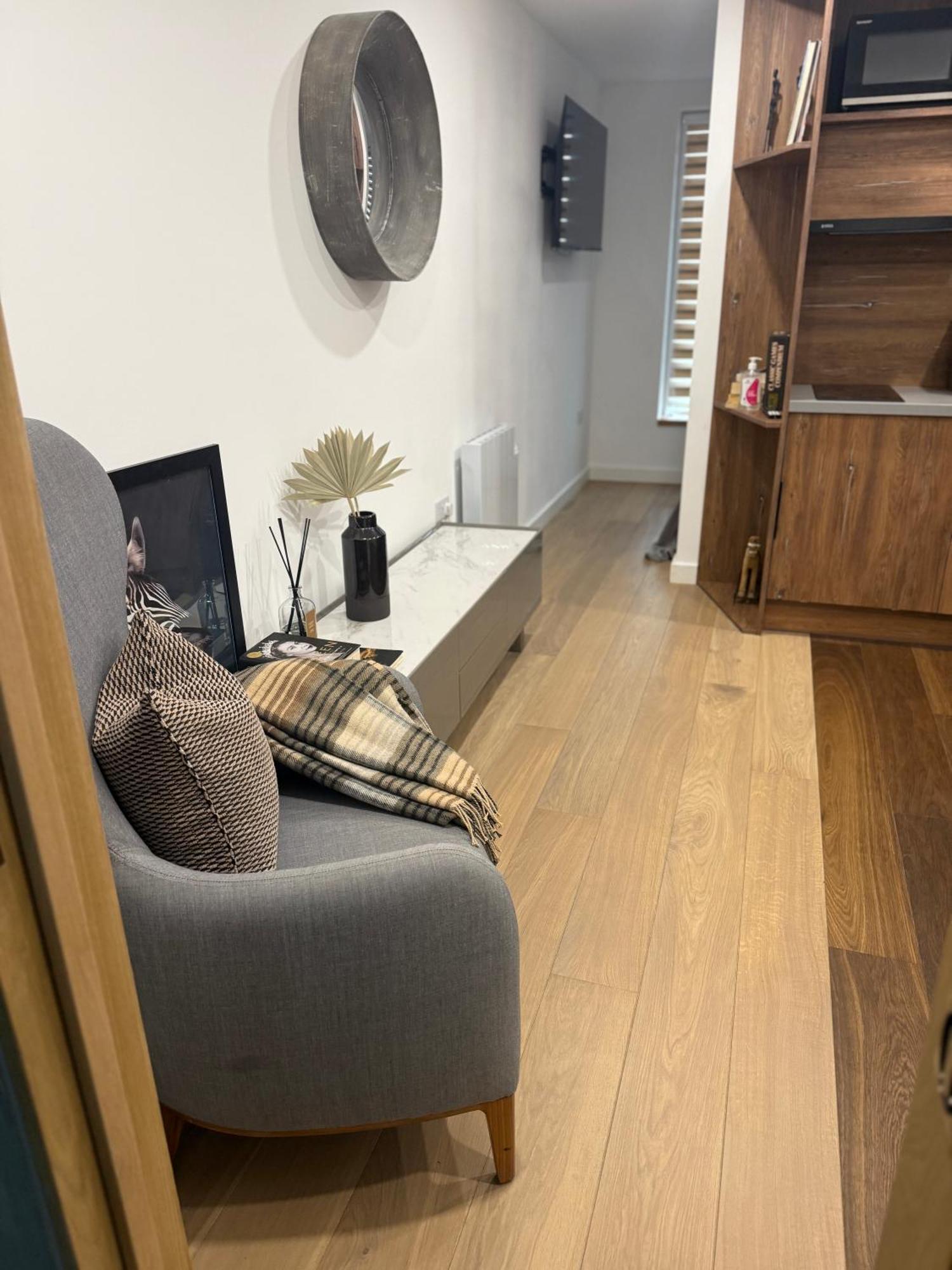 New Built Cosy Apartment Within Walking Distance Of Churchill Hospital อ็อกซ์ฟอร์ด ภายนอก รูปภาพ